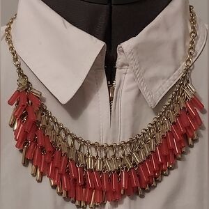 Vintage Bib-style Statement Necklace 21in. Goldtone Clear/ Orange Plastic